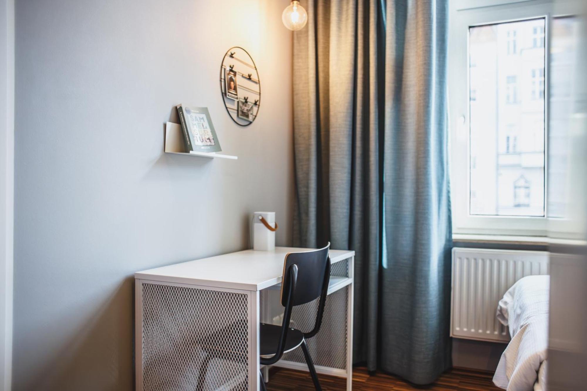 The Circus Hostel Берлин Екстериор снимка