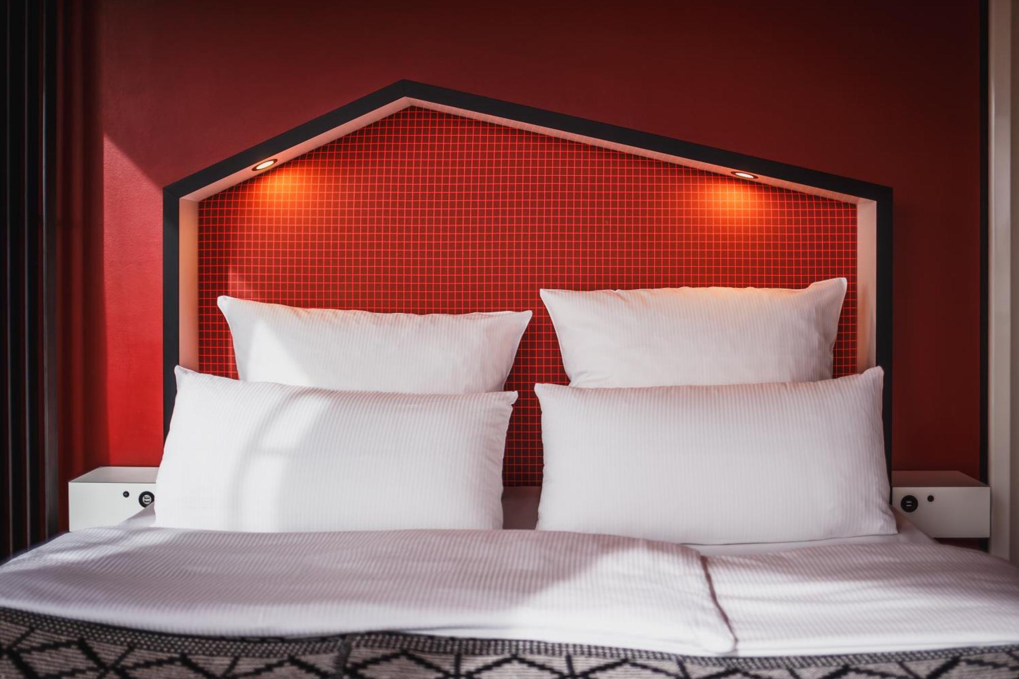 The Circus Hostel Берлин Екстериор снимка